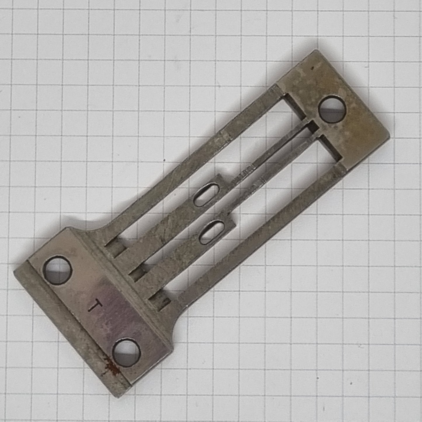 Industrial Parts Throat Plate for Singer 236