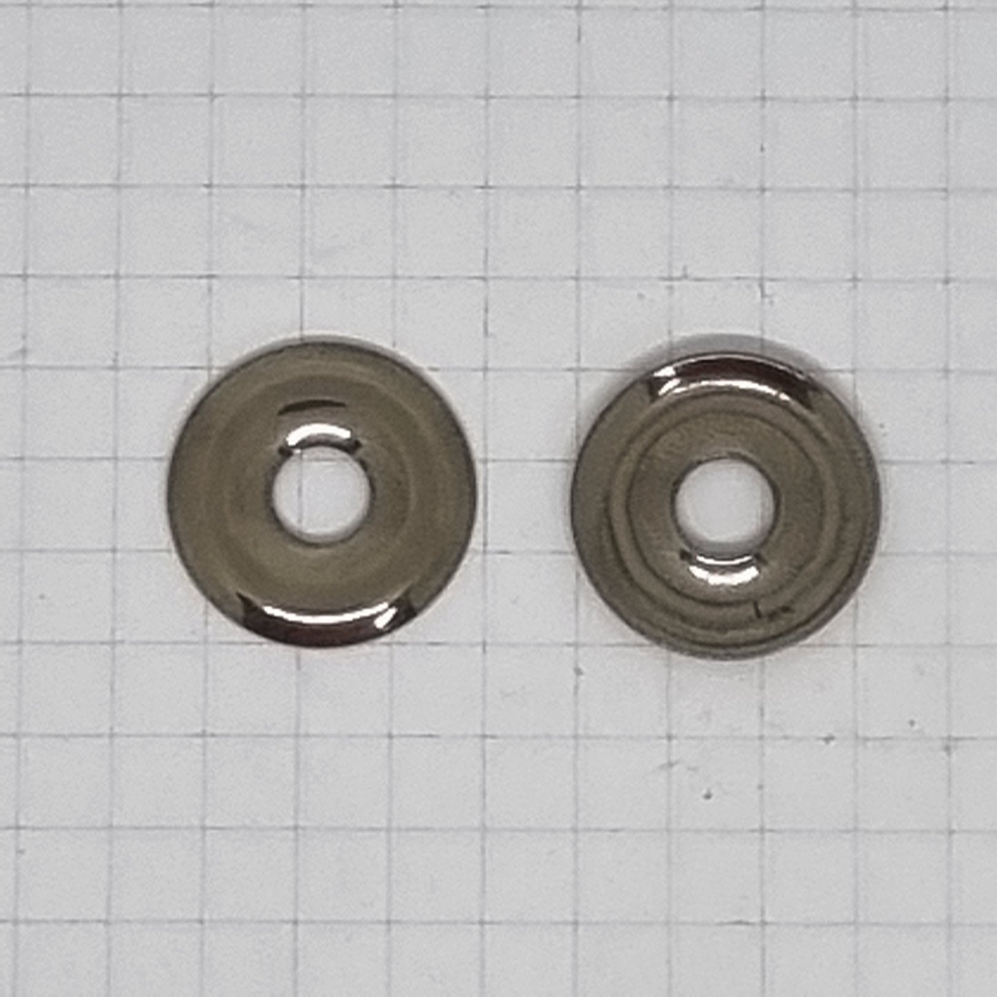 Industrial Parts Bobbin Winder Tension Disc Pair for Singer 31K