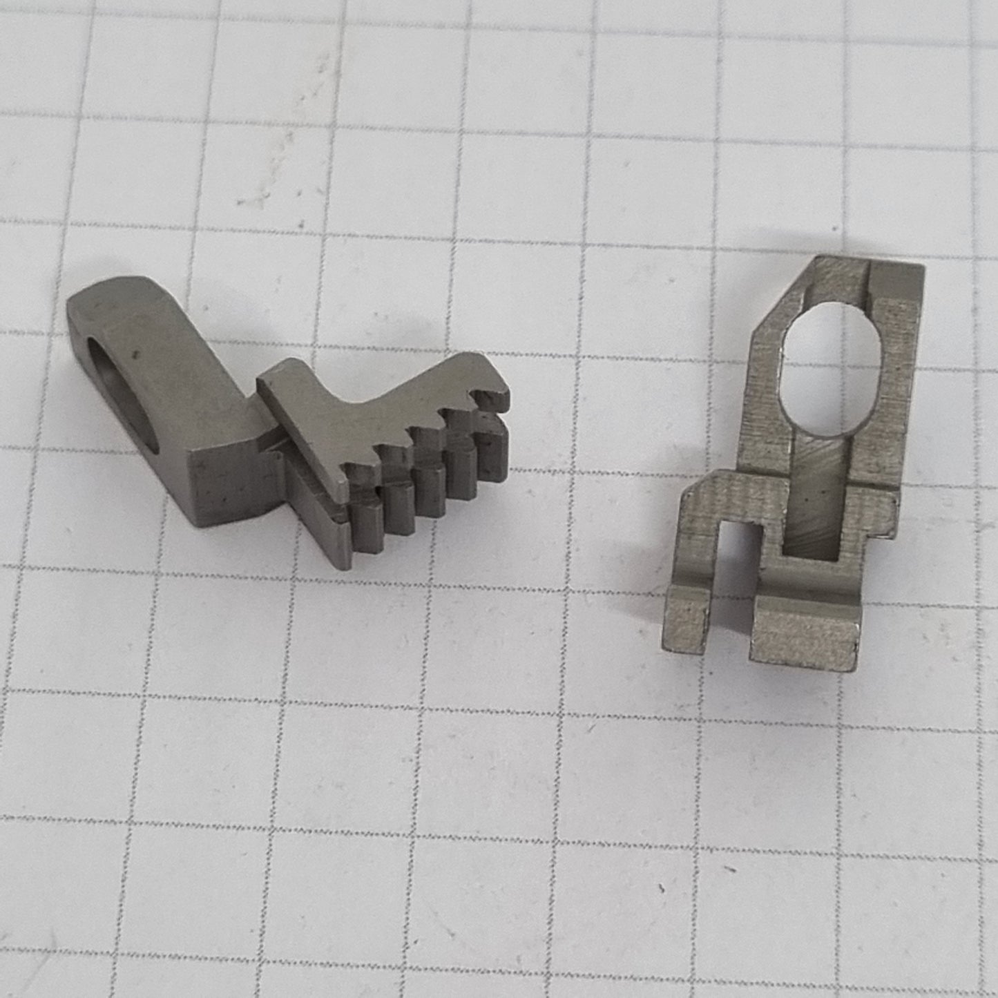 Industrial Parts Aux Feed Dogs for Singer 1831U,1832U,1842U