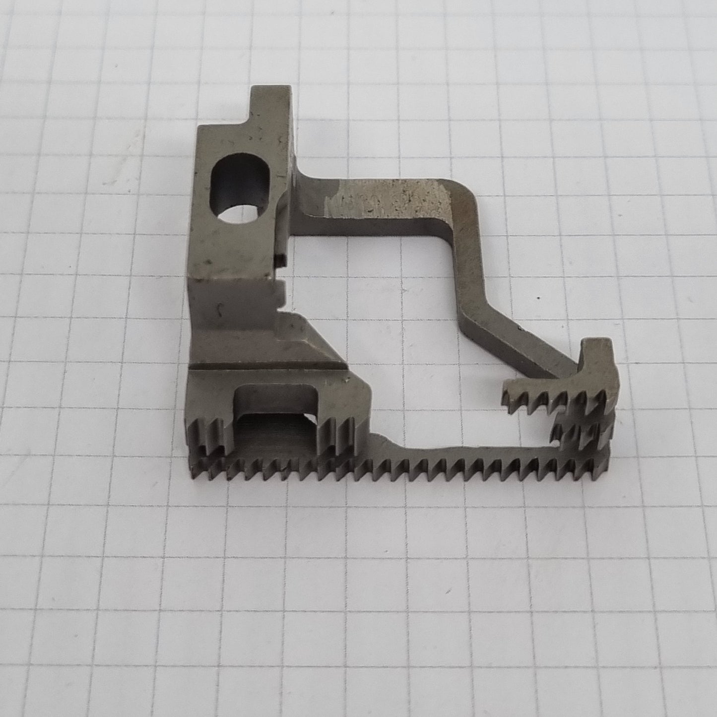 Industrial Parts Feed Dog for Singer 1831U,1832U,1842U