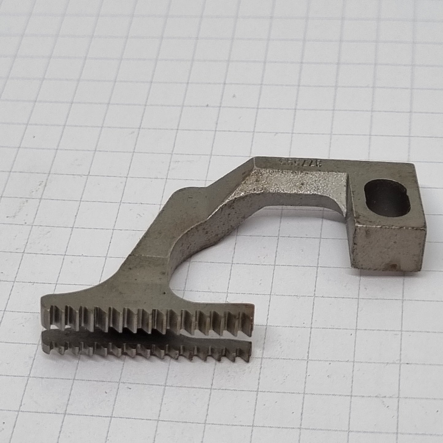 Industrial Parts Differential Feed Dog for Singer 1831U,1832U,1842U