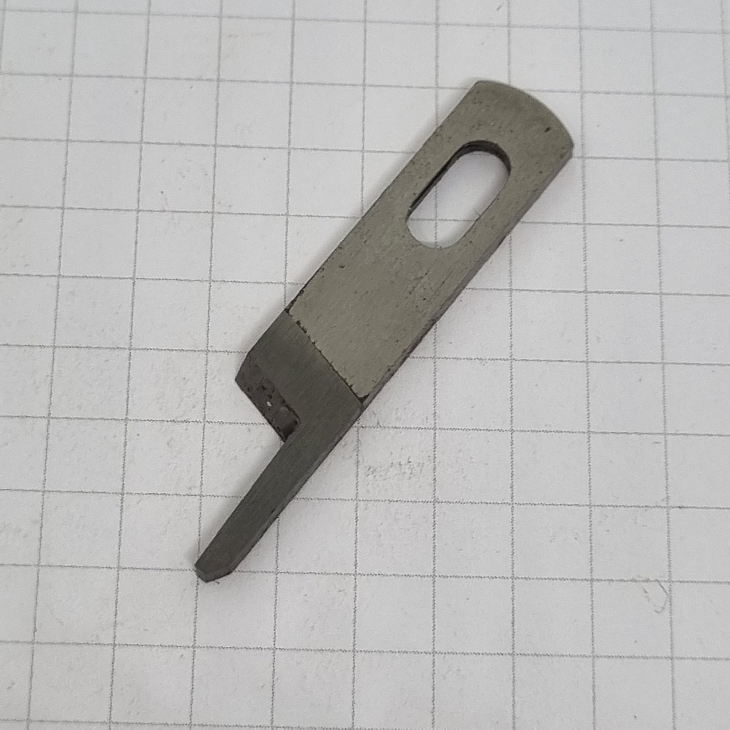 Industrial Parts Upper Knife Blade 'Movable Knife' for Singer 1831U, 1832U, 1842U