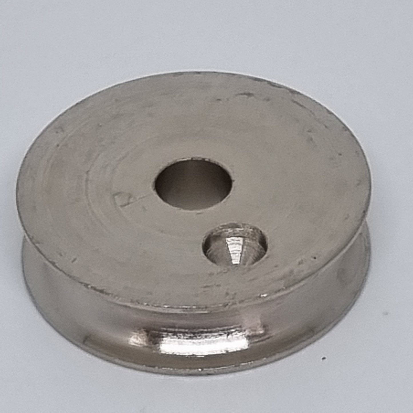 Industrial Parts Bobbin Winder Spindle Pulley for Singer 29K-U