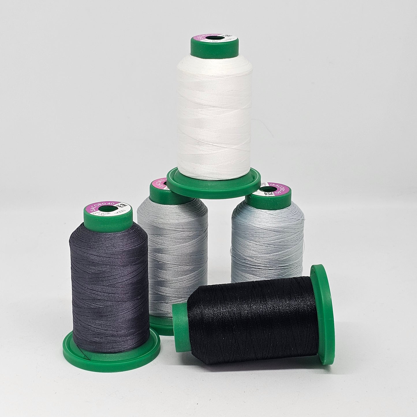 Thread ISACORD Monochrome