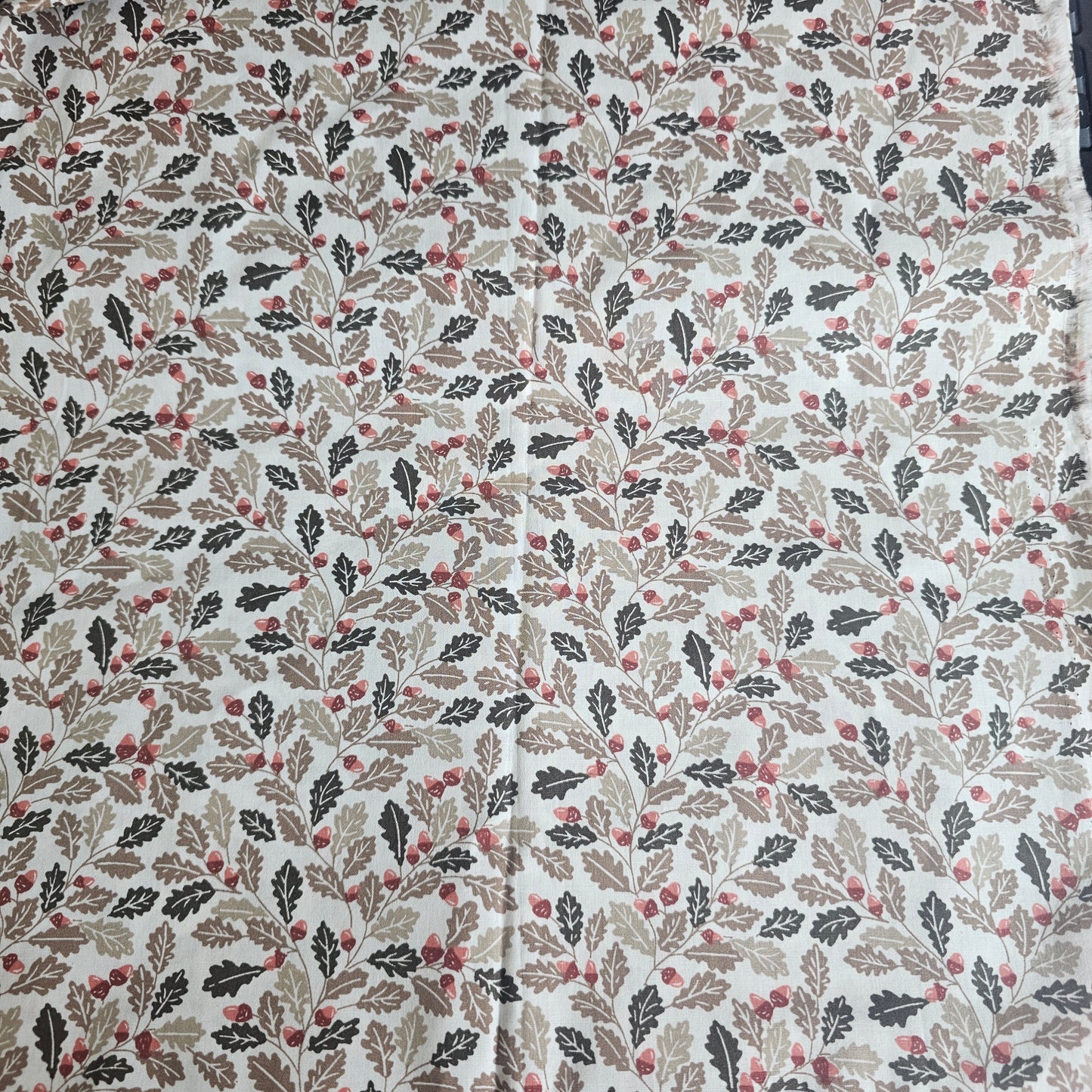 Fabric Printed Cotton Lawn - Fawn & red