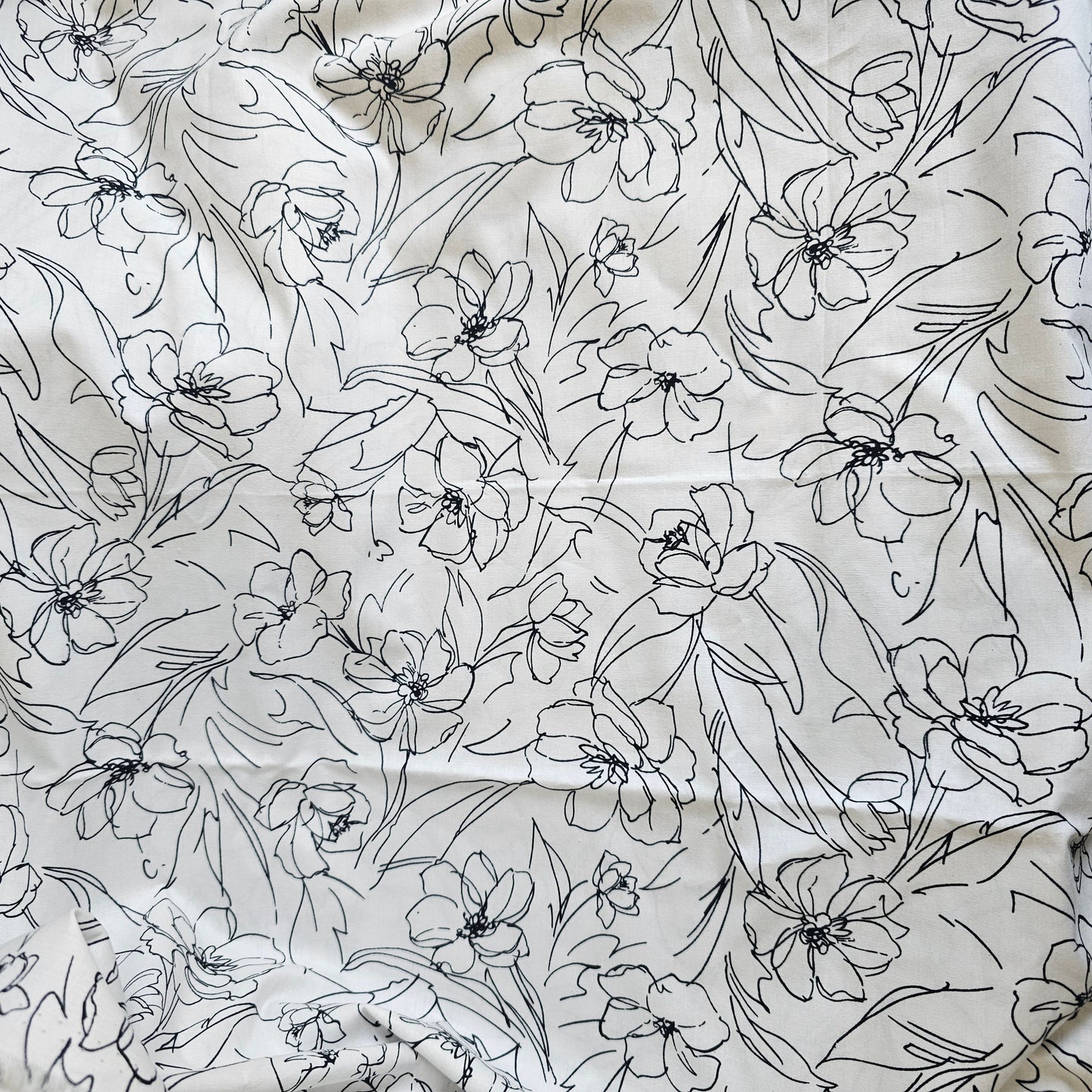 Fabric Lawn - Black and White modern floral