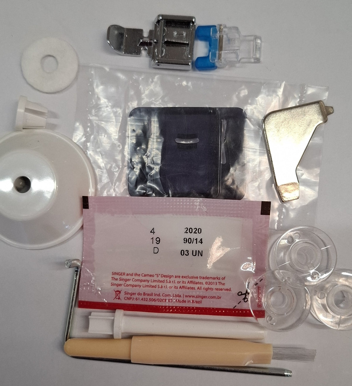 Domestic accessory pack for Singer