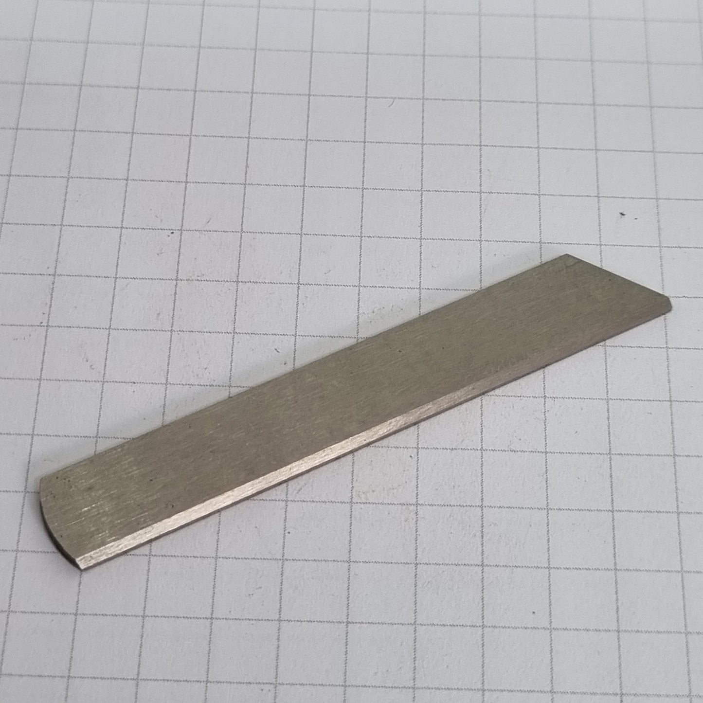 Industrial Parts Lower Knife for Singer 842U/832 & Brother MA4-B551