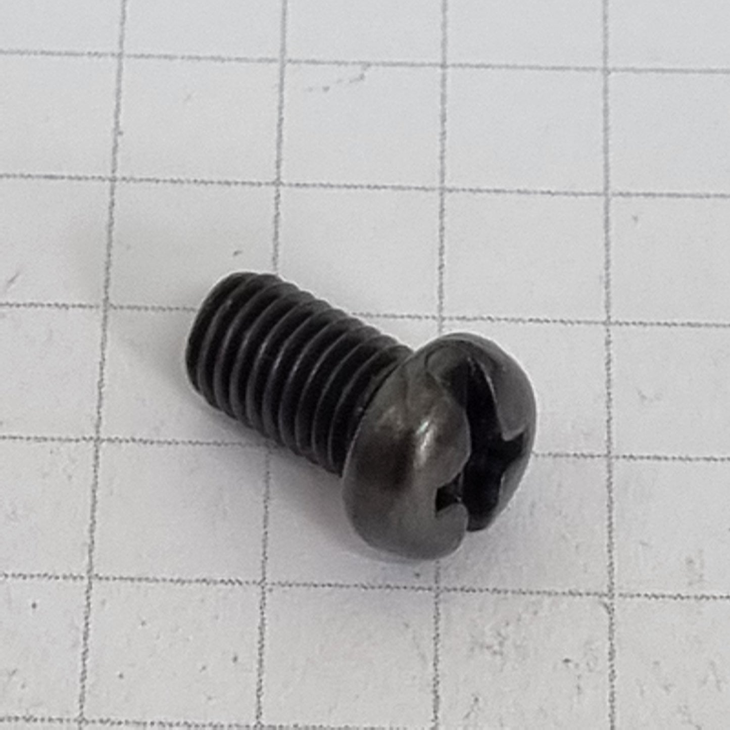 Industrial Parts Feed Dog Screw for Singer 842U/832 & Brother MA4-B551