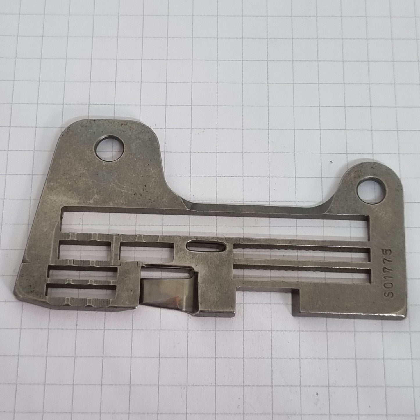 Industrial Parts Needle Plate 6 for Singer 842U/832 & Brother MA4-B551