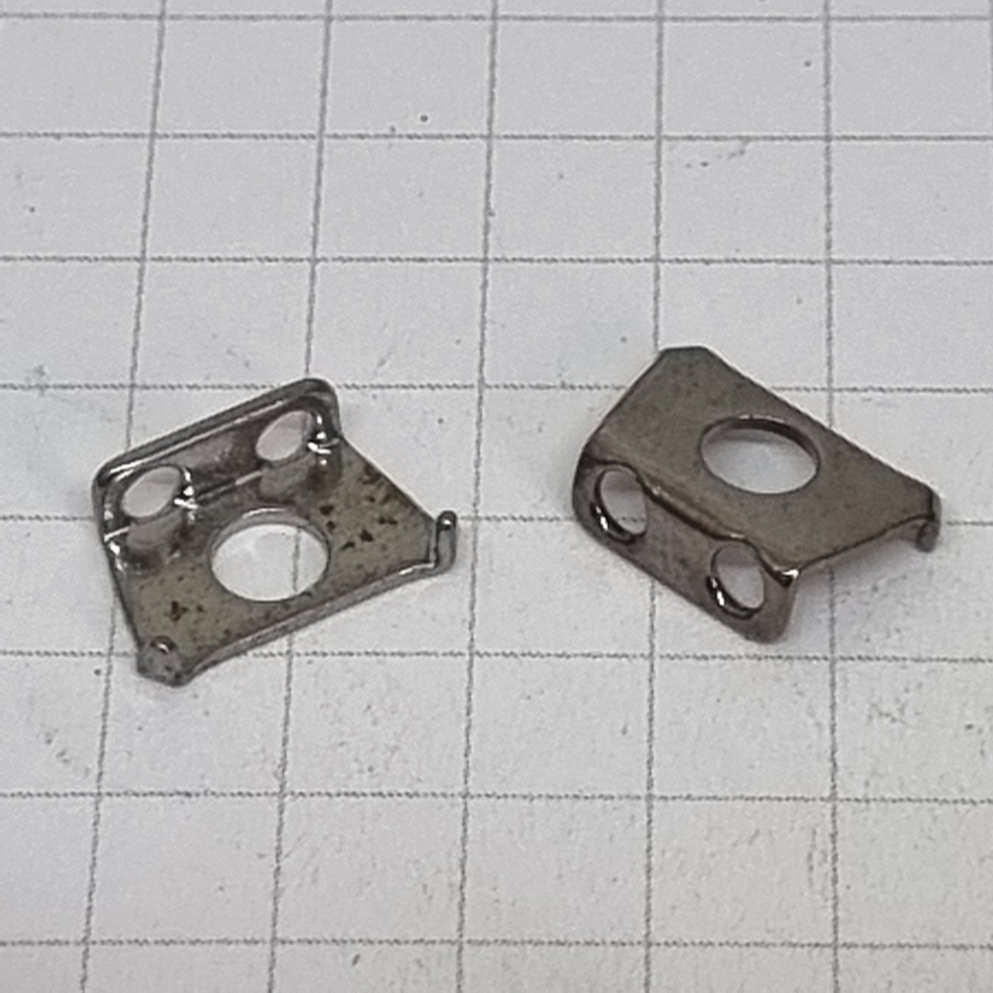 Industrial Parts Needle Bar Clamp/Needle Thread Guide 'C' for Singer 842U/832 & Brother MA4-B551