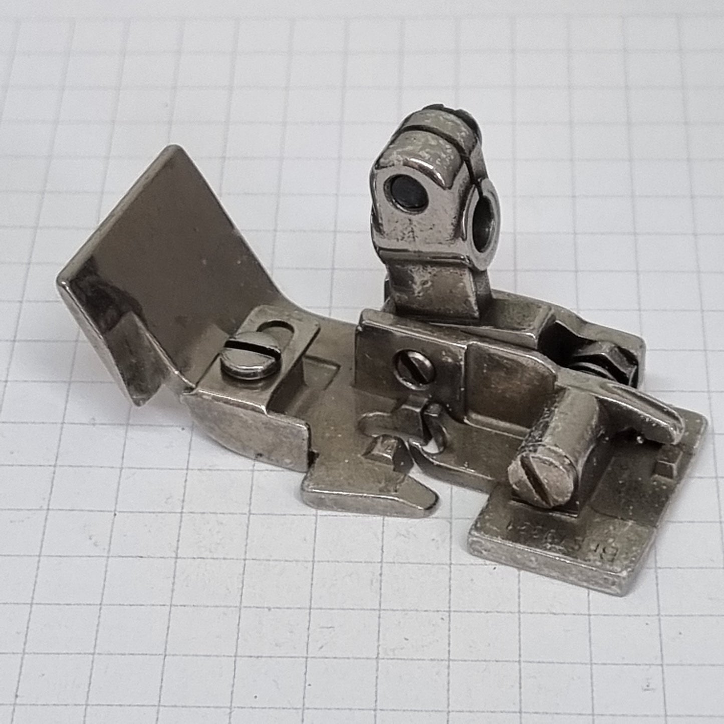 Industrial Presser Foot Assembly for Singer 842U/832 & Brother MA4-B551