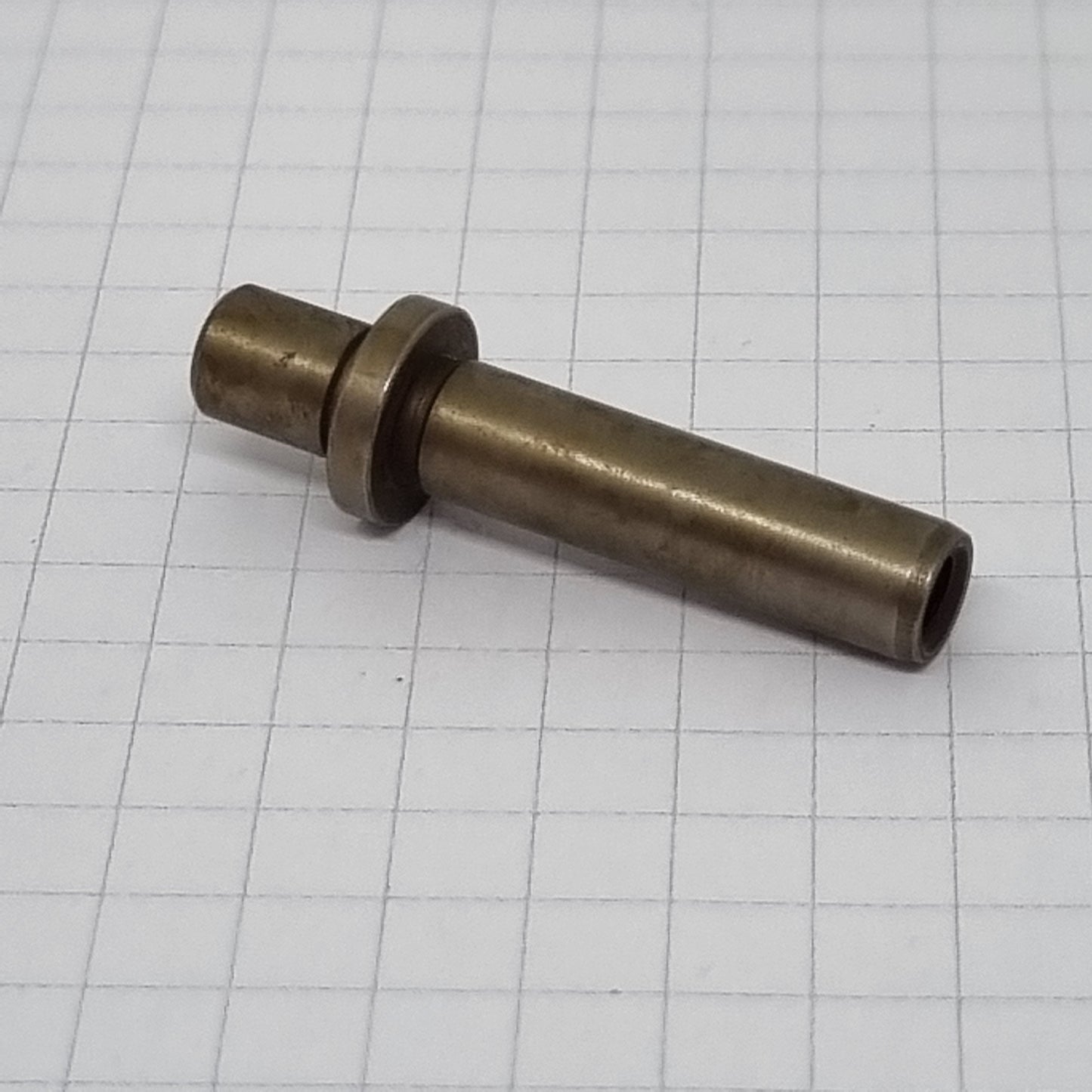 Industrial Parts Roller Stud for Singer 842U/832 & Brother MA4-B551