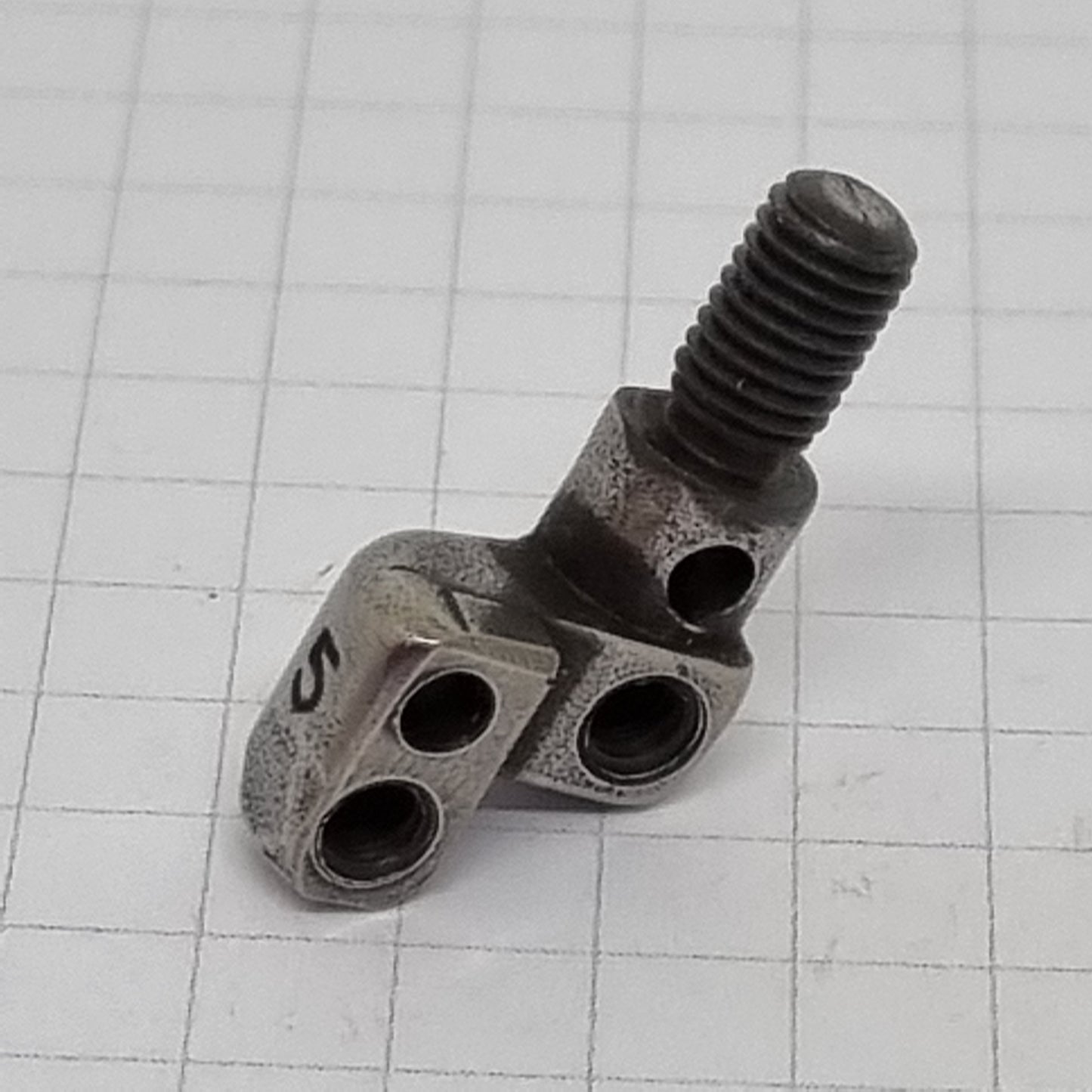 Industrial Parts Needle Clamp Assembly for Singer 842U/832 & Brother MA4-B551