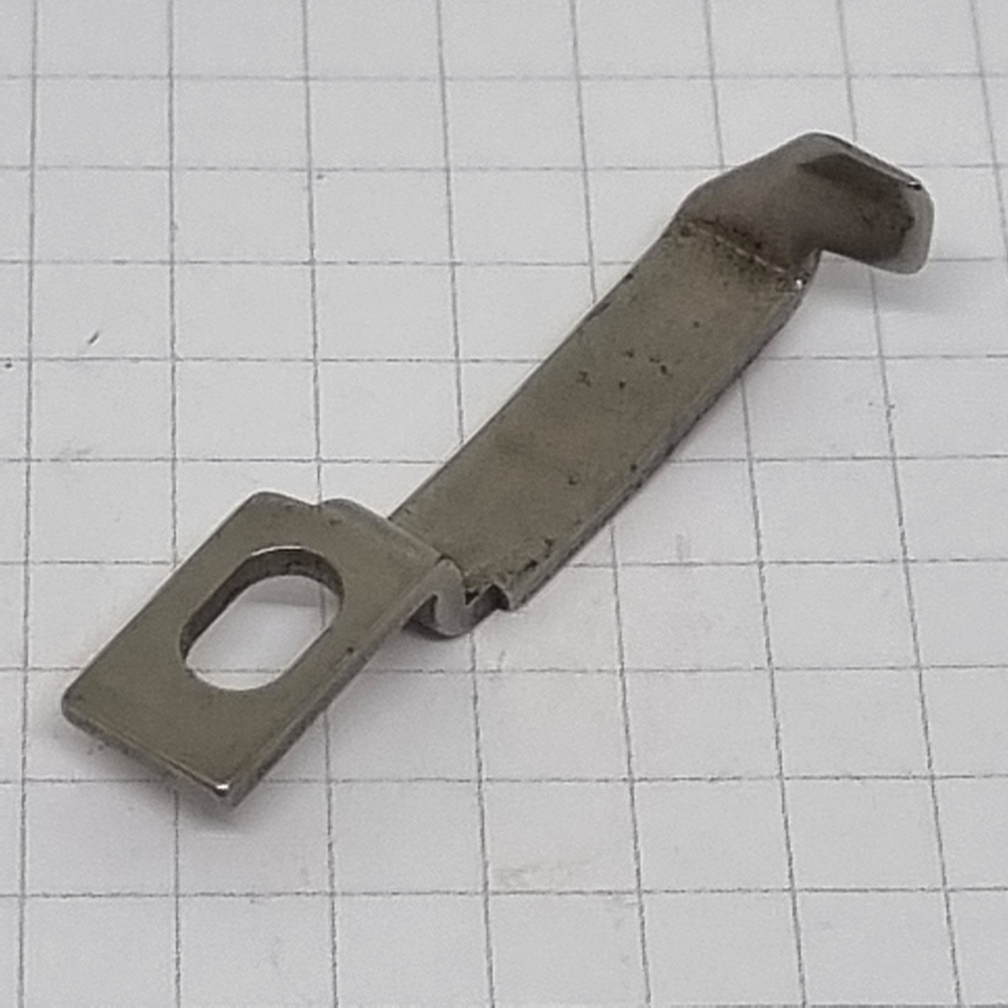 Industrial Parts Chain Stitch Needle Guard F for Singer 842U/832 & Brother MA4-B551