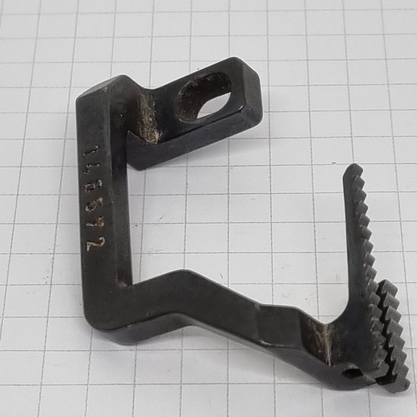 Industrial Parts Differential Feed Dog for Singer 842U/832 & Brother MA4-B551