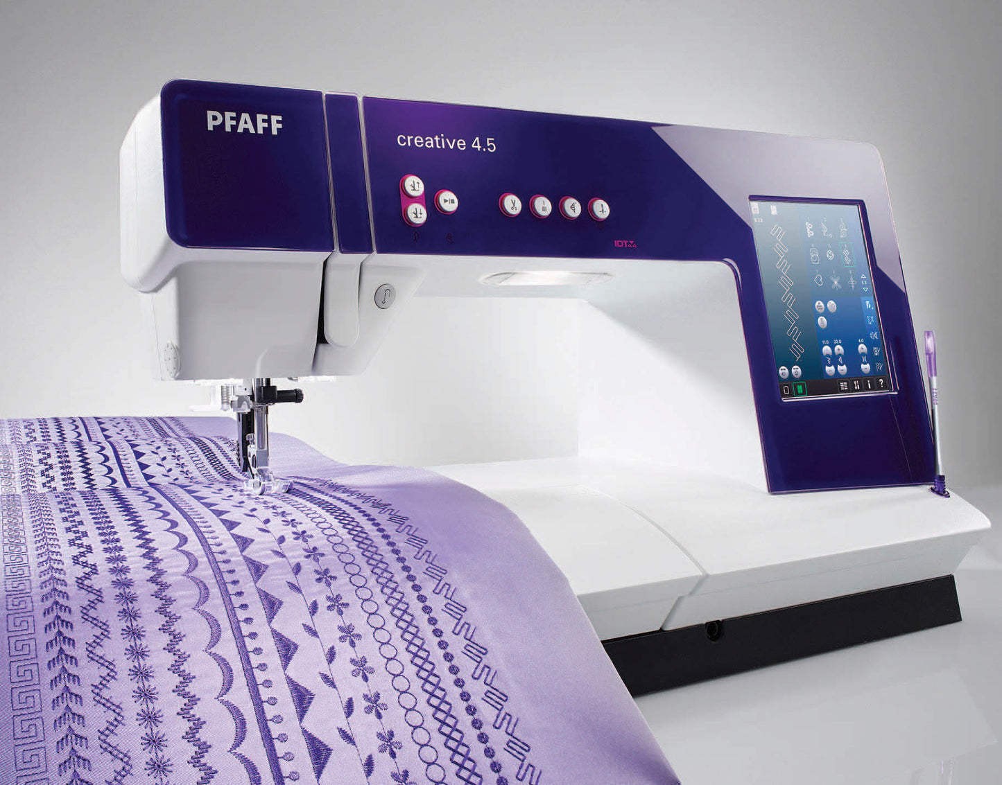 Domestic Embroidery PFAFF creative 4.5