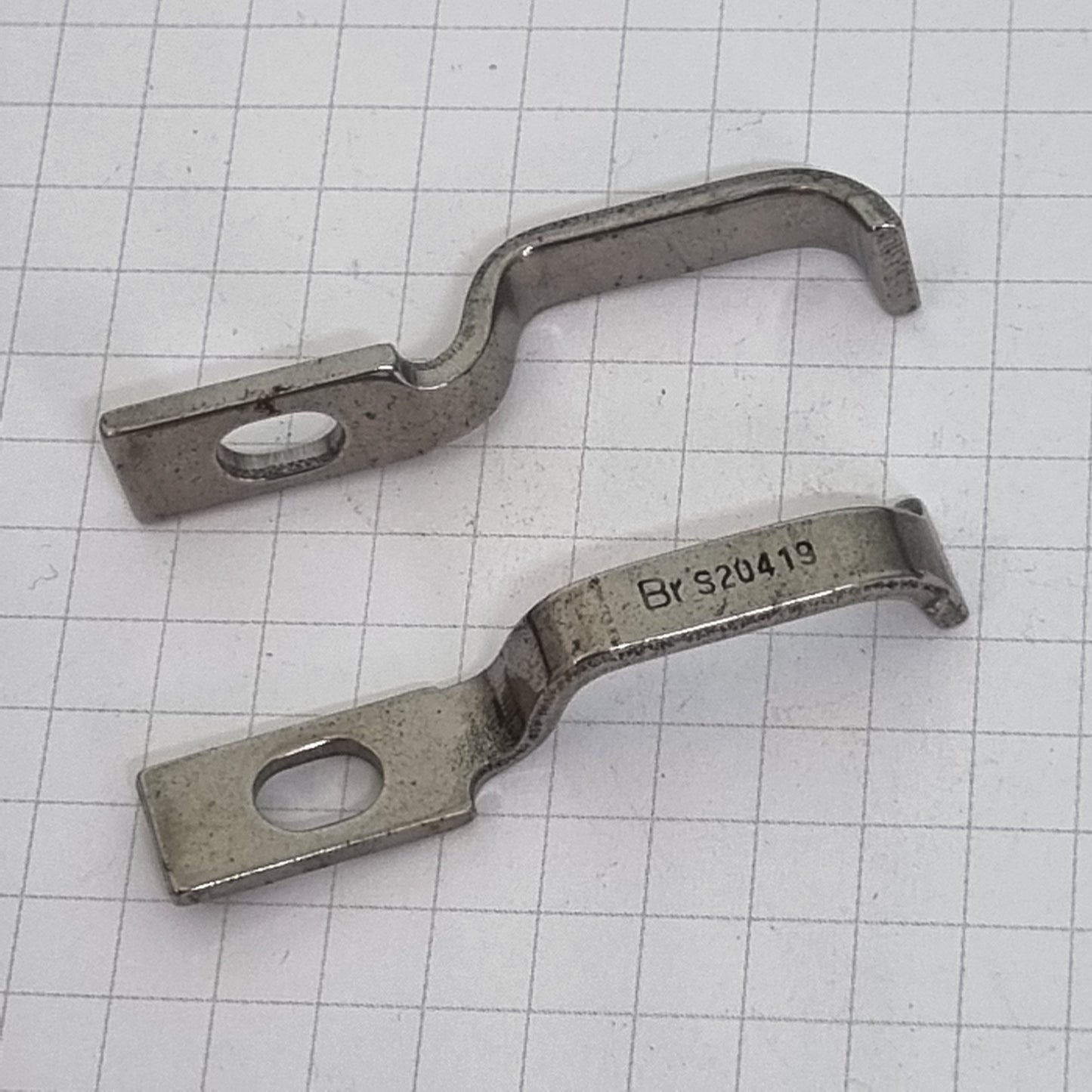 Industrial Parts Chain Stitch Needle Guard 'F' for Singer 842U/832 & Brother MA4-B551