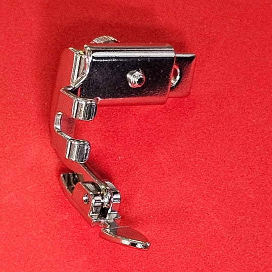 Singer foot: Zip/Piping adjustable