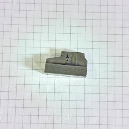Industrial Parts Cutting Block 1/2 eye for Singer 299U