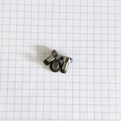 Screw 549136 for Singer 299U