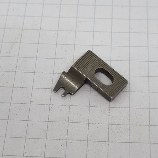 Industrial Parts Needle Guard Stitch Tongue for Singer 1831U,1832U,1842U