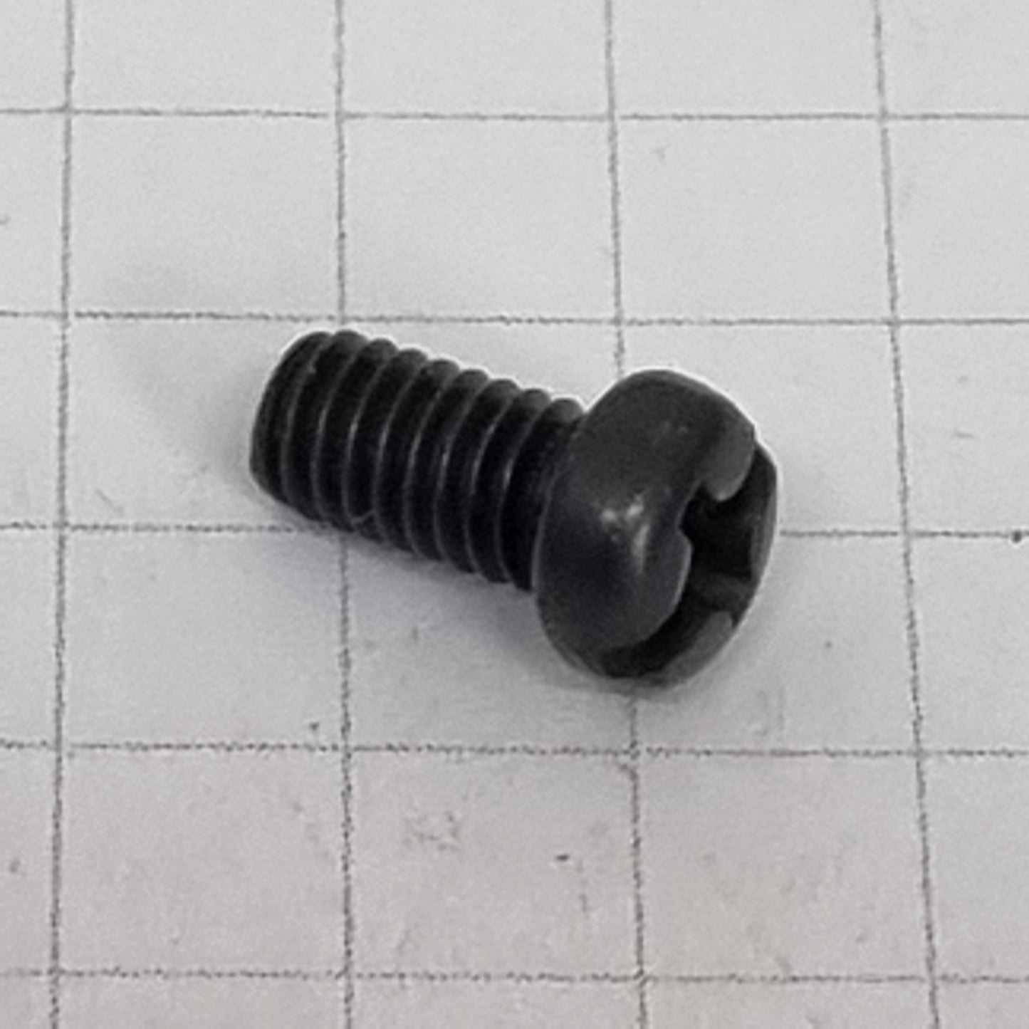 Screw Part No. BR062670-712 for Singer 842U/832 & Brother MA4-B551